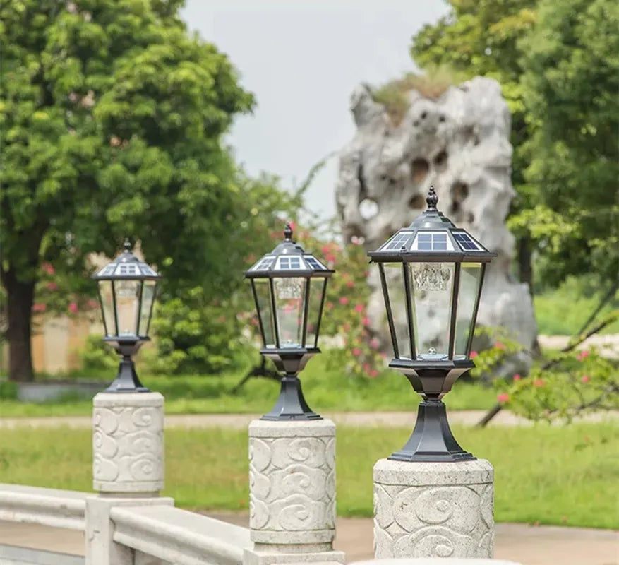 Villa Retro Column Lamps Solar Panel Spotlights LED Light Outdoor Pillar Solar Post Lamp For Patio Garden Decor IP55 Waterproof