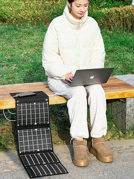 Photovoltaic Portable Mobile Phone Outdoor Foldable Movable Power Supply