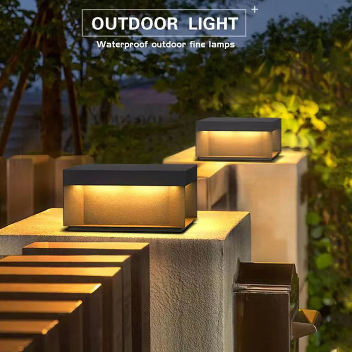 Modern Simple Solar Pillar Light High Quality Outdoor Fence Gate Pillar Yard Wall Light Waterproof Garden Yard Lights