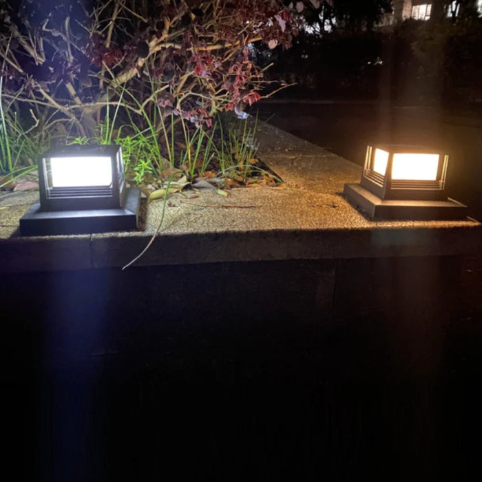 LED Solar Pillar Light Waterproof Solar Lights Outdoor Column Patio Fence Light Garden Sunlight for Courtyard Pathway Decor Lamp