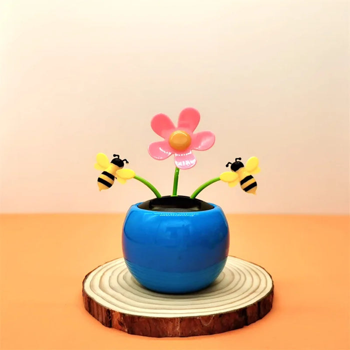 Solar Toys Cute Flower Butterfly Bee Swinging Doll Solar Car Ornament Creative Cartoon Flower Solar Desktop Ornament Decoration
