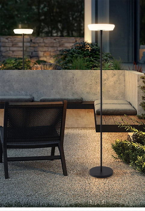 Outdoor Floor Lamp Solar Powered Light 4400 mAh Rechargeable Battery Cordless Light USB-C Charged IP54 Lamp for Lawn Pool Garden