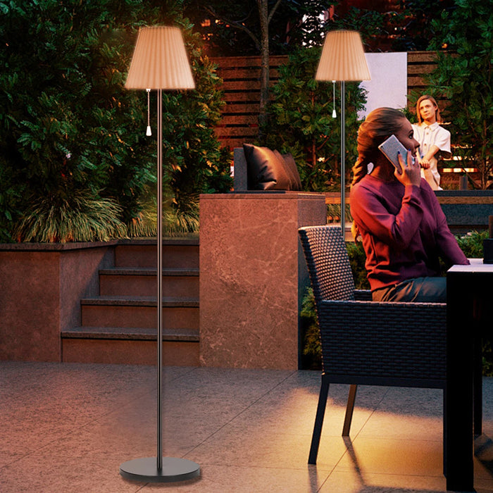 Solar Powered USB Charging Outdoor Floor Lamp for Patio Waterproof Rechargeable Cordless Solar Floor Lamp with Light Sensor