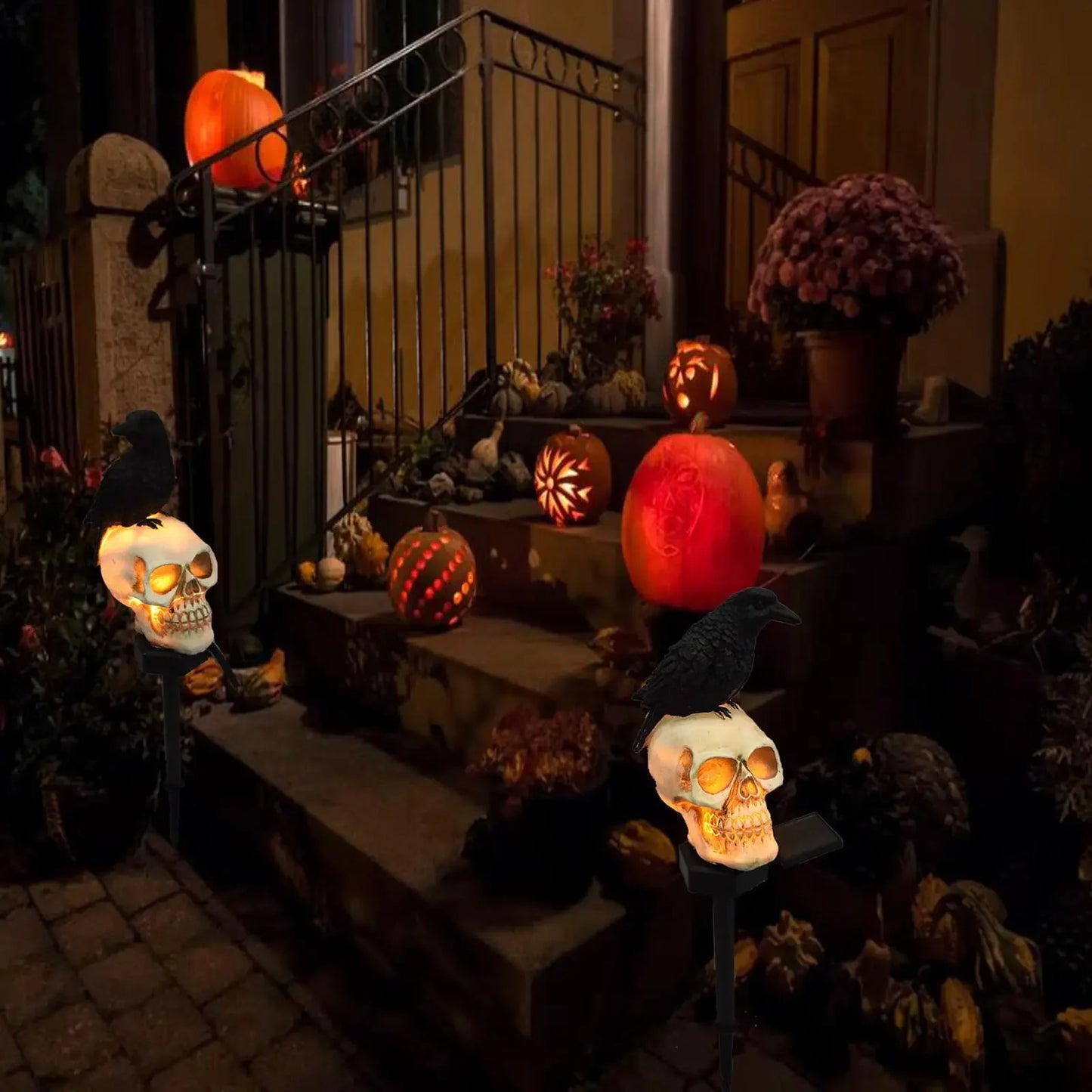 Halloween outdoor lights, waterproof solar Christmas tree pumpkin garden stake lights, Santa Claus crow skull panda decoration