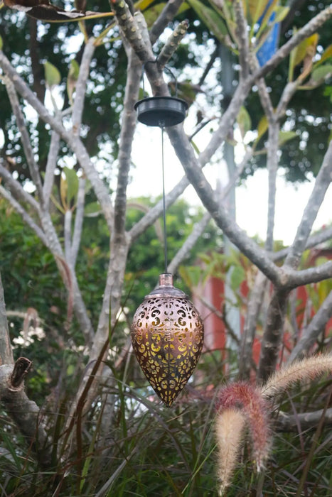 Solar LED garden lights for outdoor use; waterproof, with fiber optic lighting; ideal for decorating patios and gardens