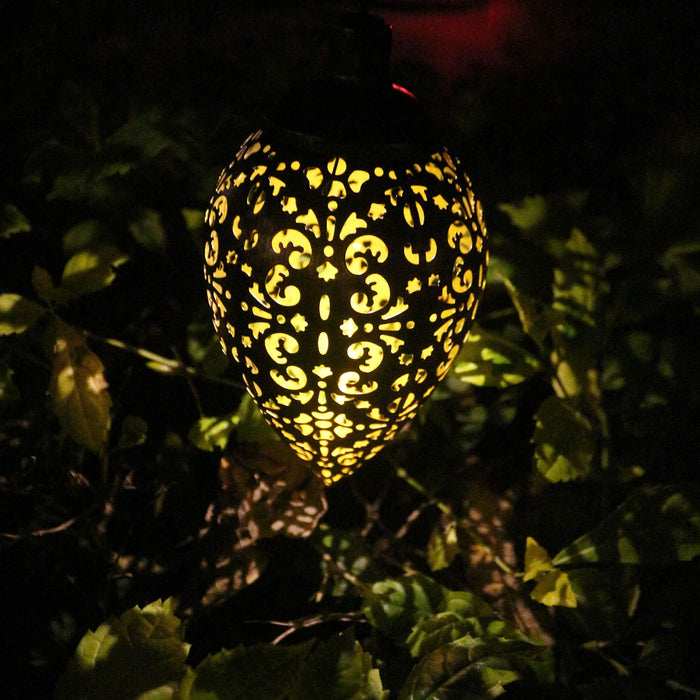 Solar LED garden lights for outdoor use; waterproof, with fiber optic lighting; ideal for decorating patios and gardens