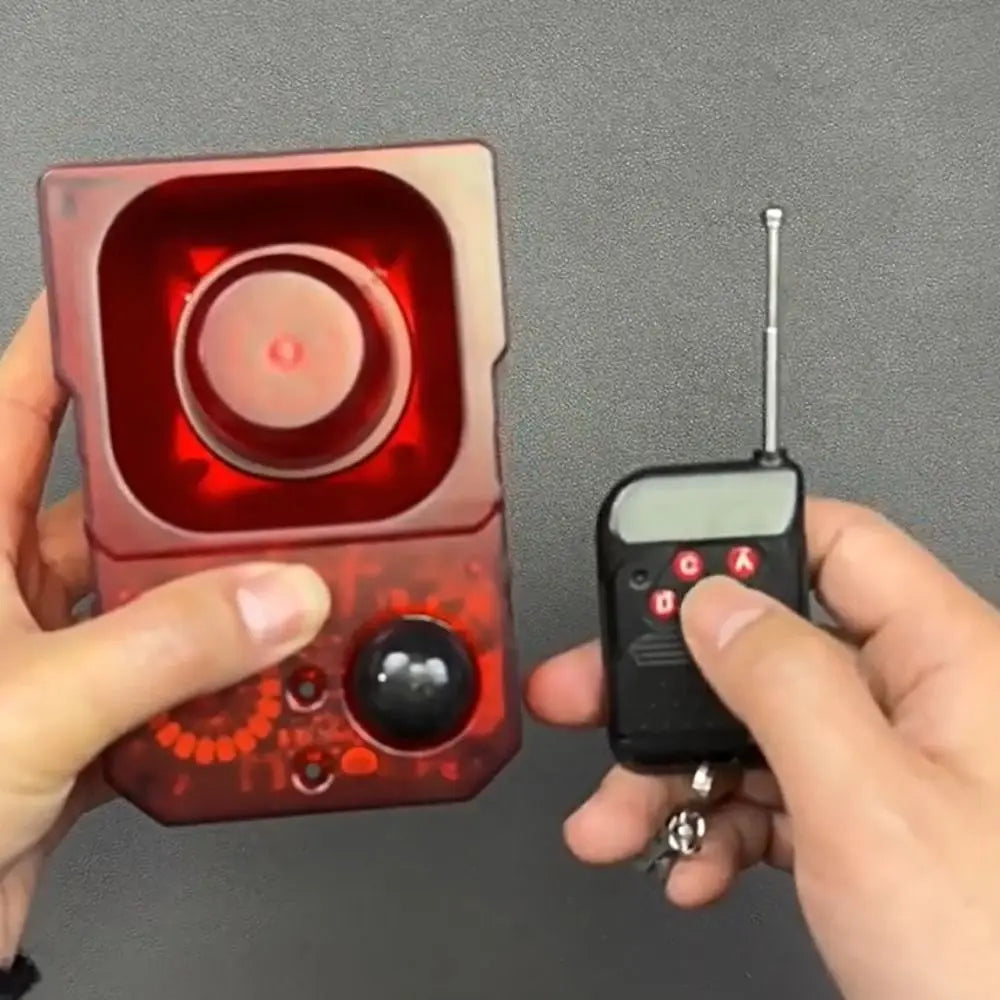 Solar Energy Solar Powered Alarm Audible and Visual Alarm Strobe Solar Anti-theft Device Infrared Sound Recording