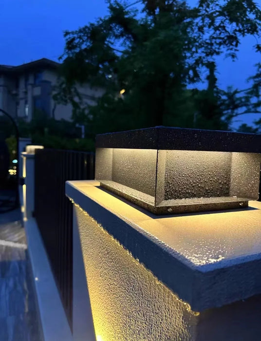 Modern Simple Solar Pillar Light High Quality Outdoor Fence Gate Pillar Yard Wall Light Waterproof Garden Yard Lights