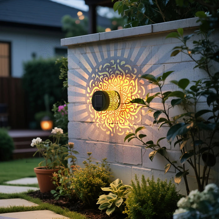 1/2pcs Solar Fence Lights with Cut-Out Design for Outdoor Wall Lighting, LED Solar Lights for Garden Patio and Step Illumination