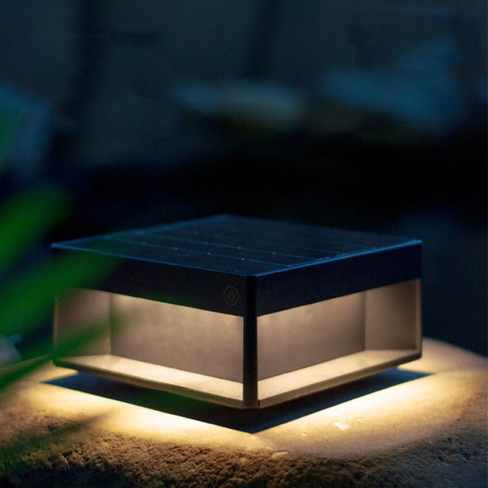 Modern Simple Solar Pillar Light High Quality Outdoor Fence Gate Pillar Yard Wall Light Waterproof Garden Yard Lights